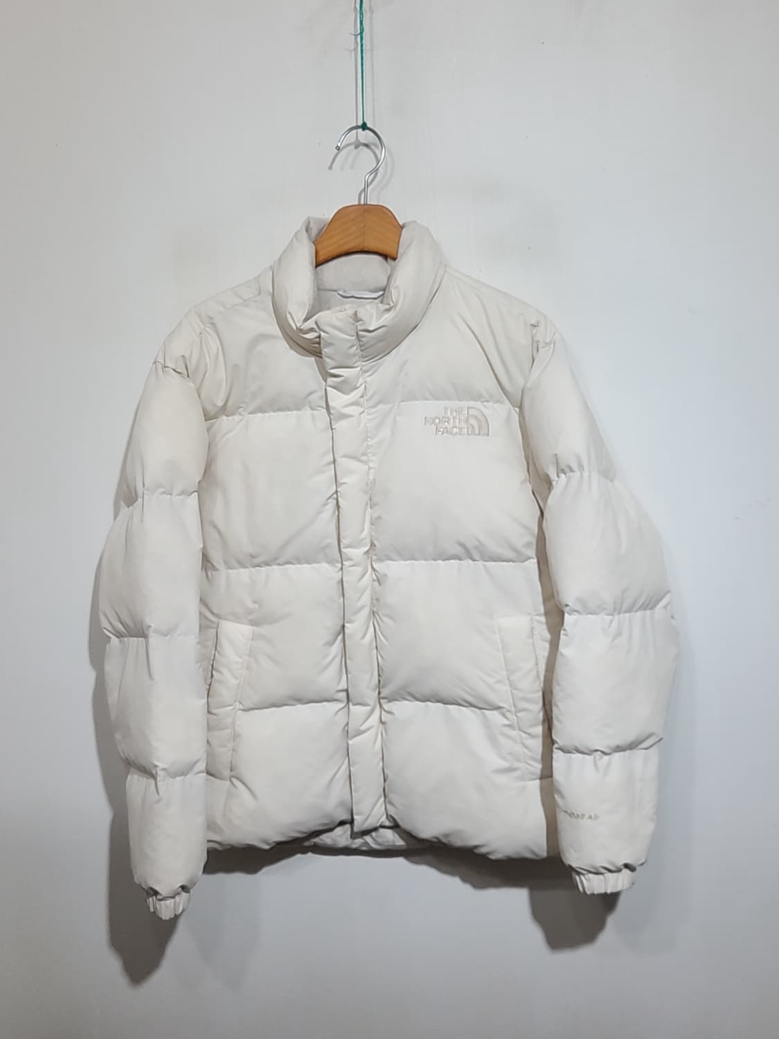 (L) 노스페이스 패딩점퍼 아이보리 티볼에어 자켓  상품이미지1