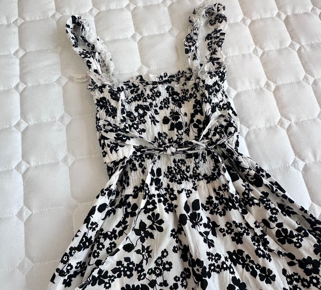 리즈리사(LIZ LISA) 블랙 플라워 셔링 원피스 상품이미지6