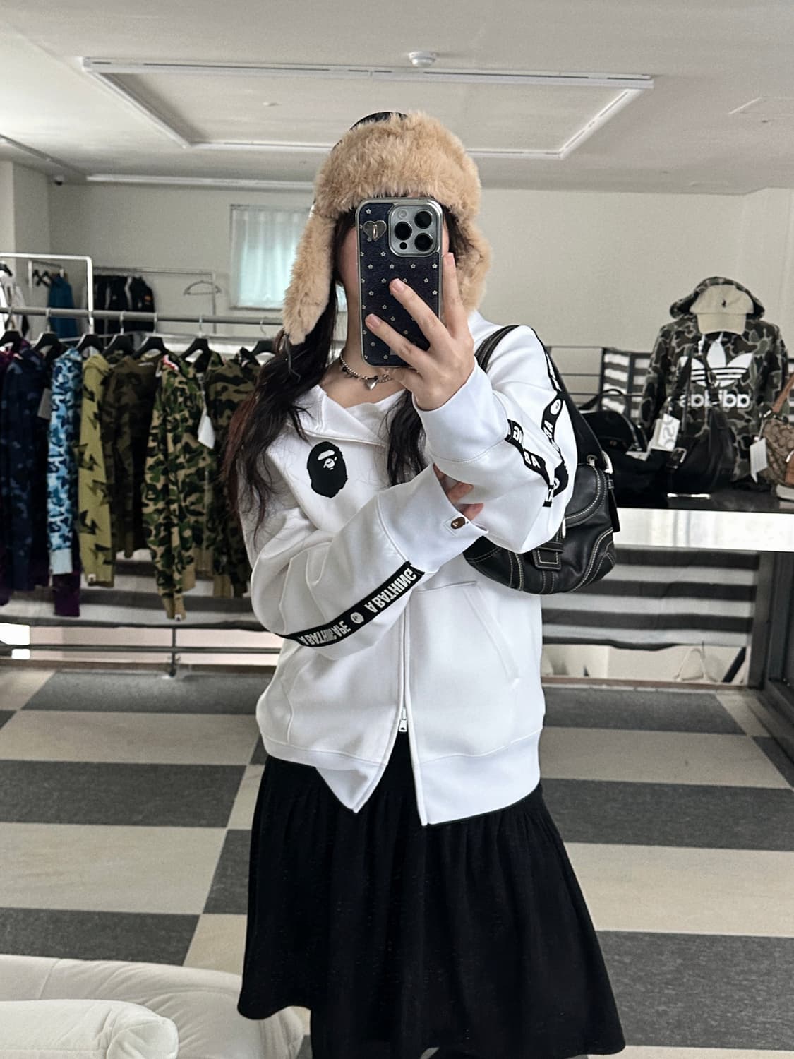 베이프 화이트 사이드라인 빅사루 폴리 후드집업  상품이미지3