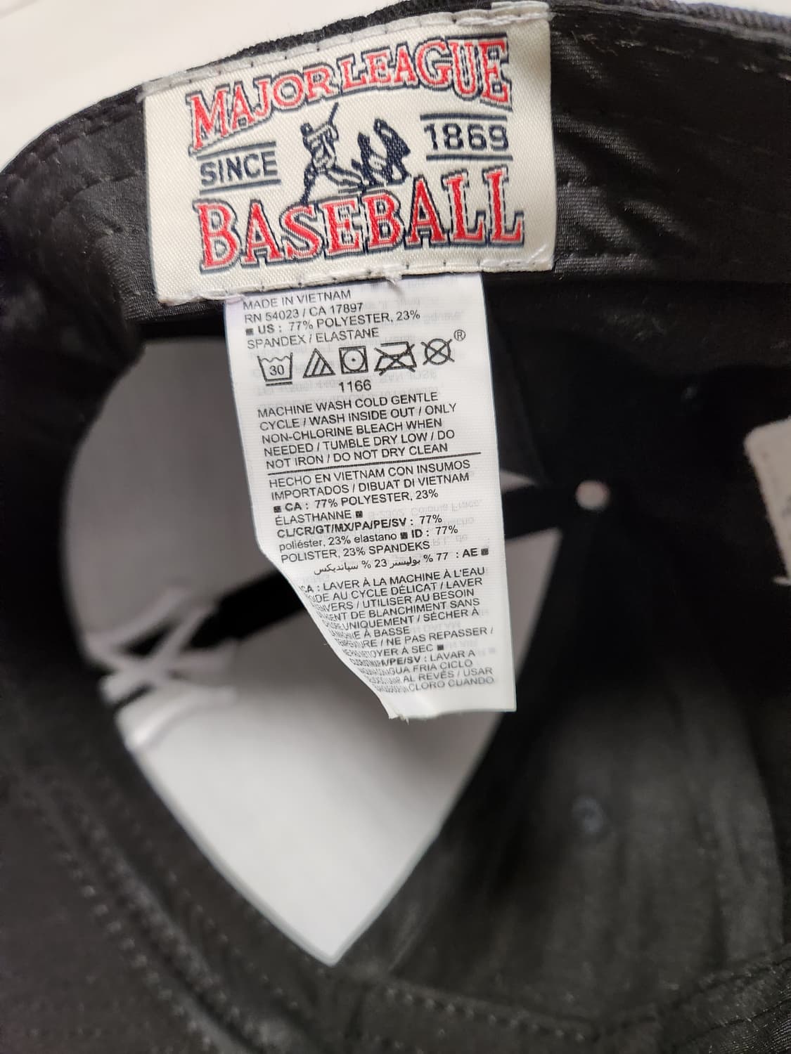 MLB 블랙 볼캡 모자(새상품급)

오염 하자없이 깨끗해요^^

세탁해뒀 상품이미지6