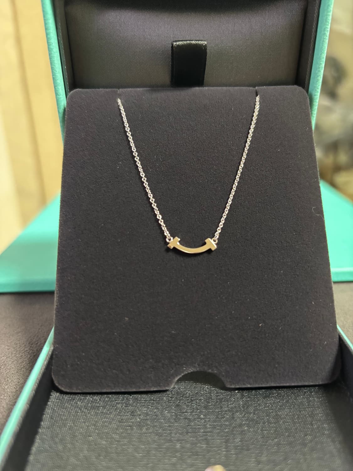 티파니 T 스마일 다이아 목걸이 화이트골드 상품이미지3