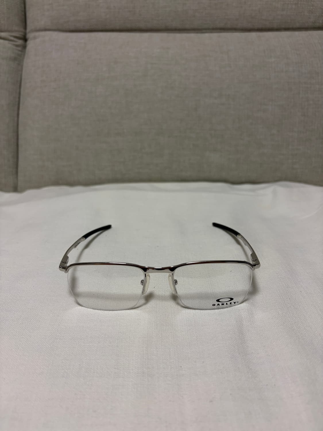 오클리 빈티지 안경 새상품(ox3187) 상품이미지1