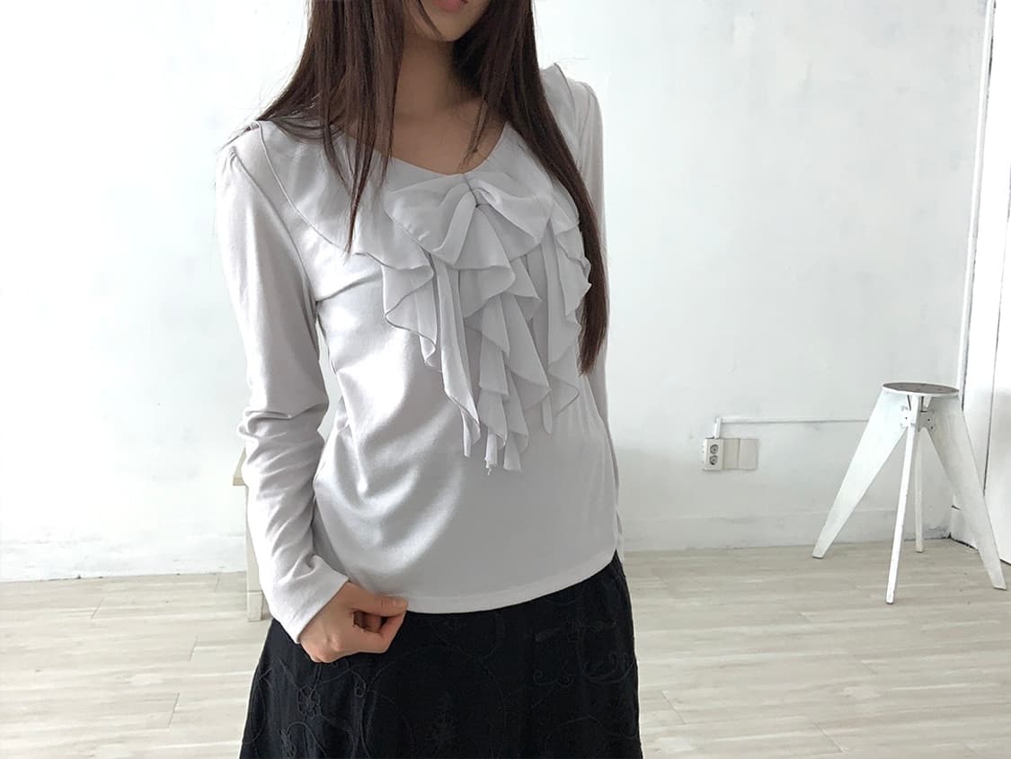 Soft Gray Ruffle Top 상품이미지7