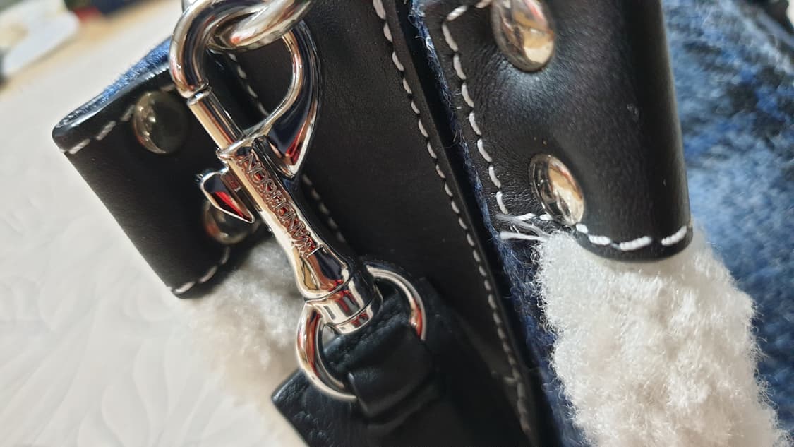 JW 앤더슨 X 해리스트위드 콜라보 크로스백 상품이미지4