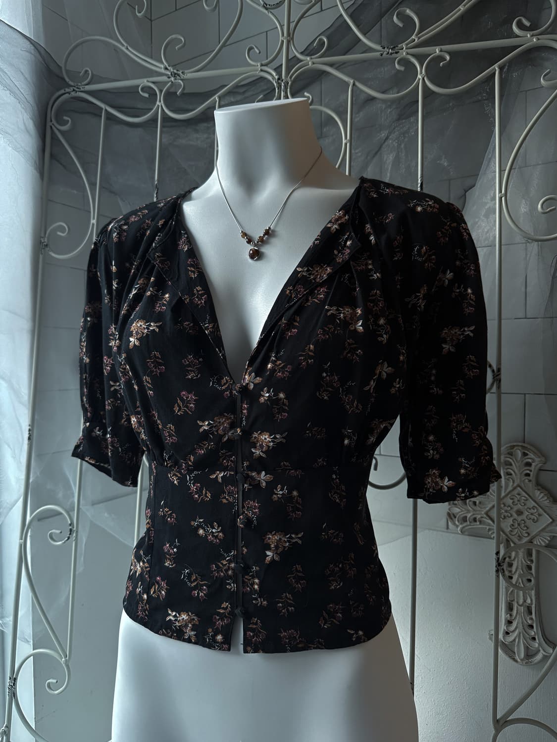 Puff Sleeve Flower Blouse 0117 상품이미지1