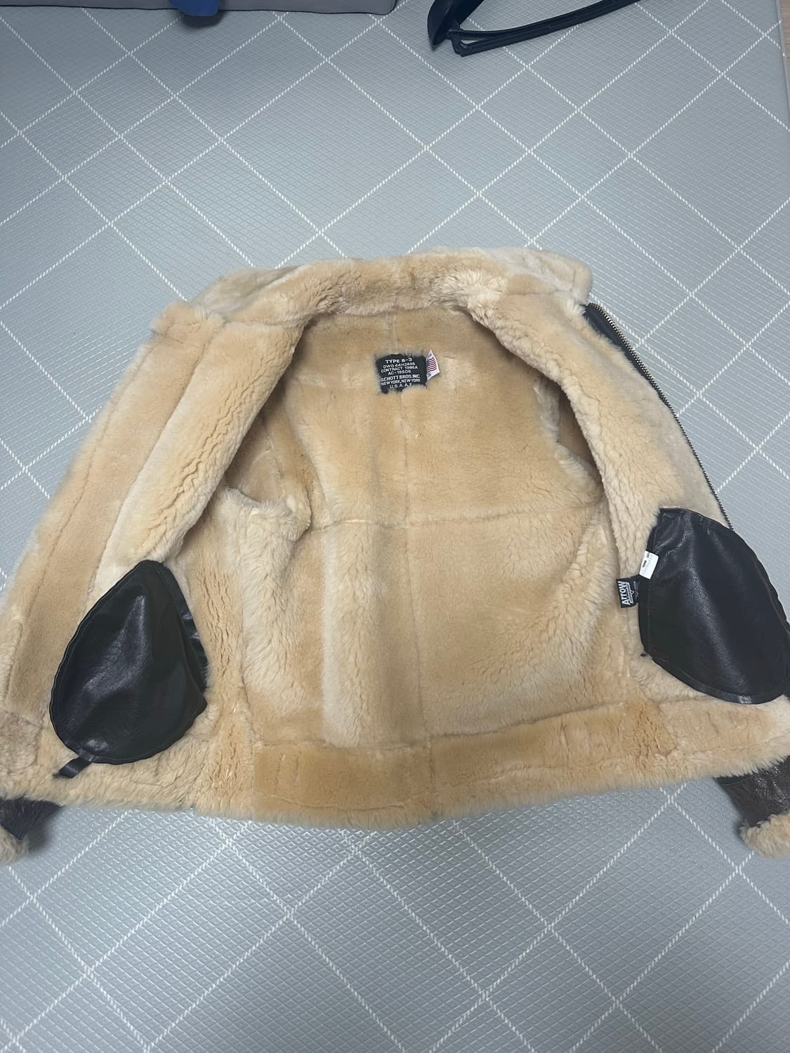 Schott b-3 무스탕 브라운 상품이미지3