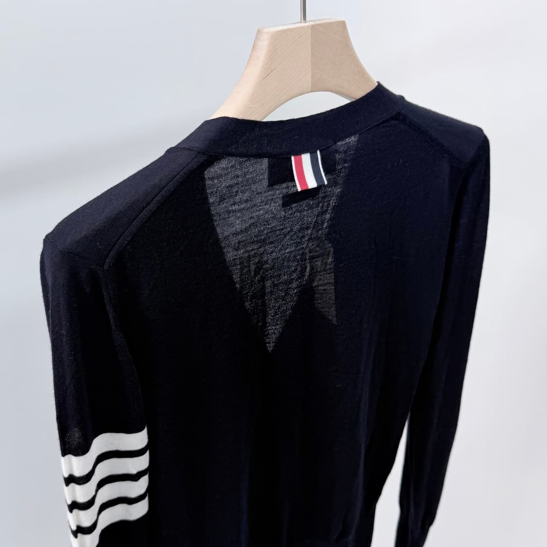 [미사용/36] 톰브라운 사선완장 메리노 울 여성 가디건 상품이미지6