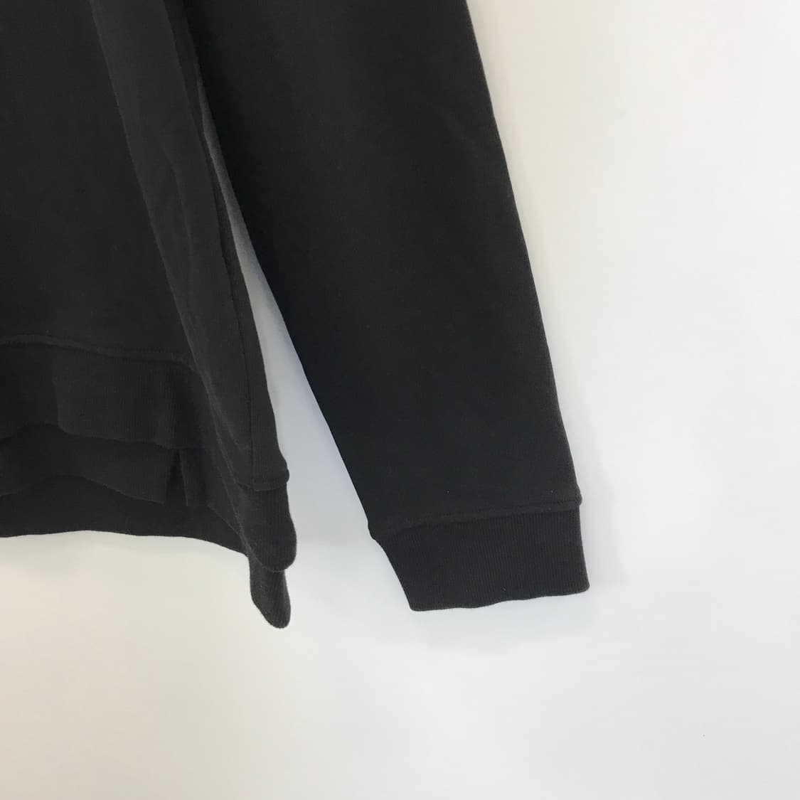 솔리드옴므 사이드지퍼 스웻셔츠 블랙 [110] 상품이미지3