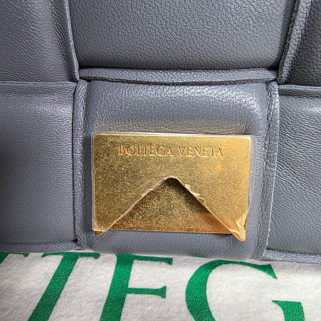 {클로젯}[Os]보테가베네타 패디드 레더 카세트백 썬더 상품이미지7