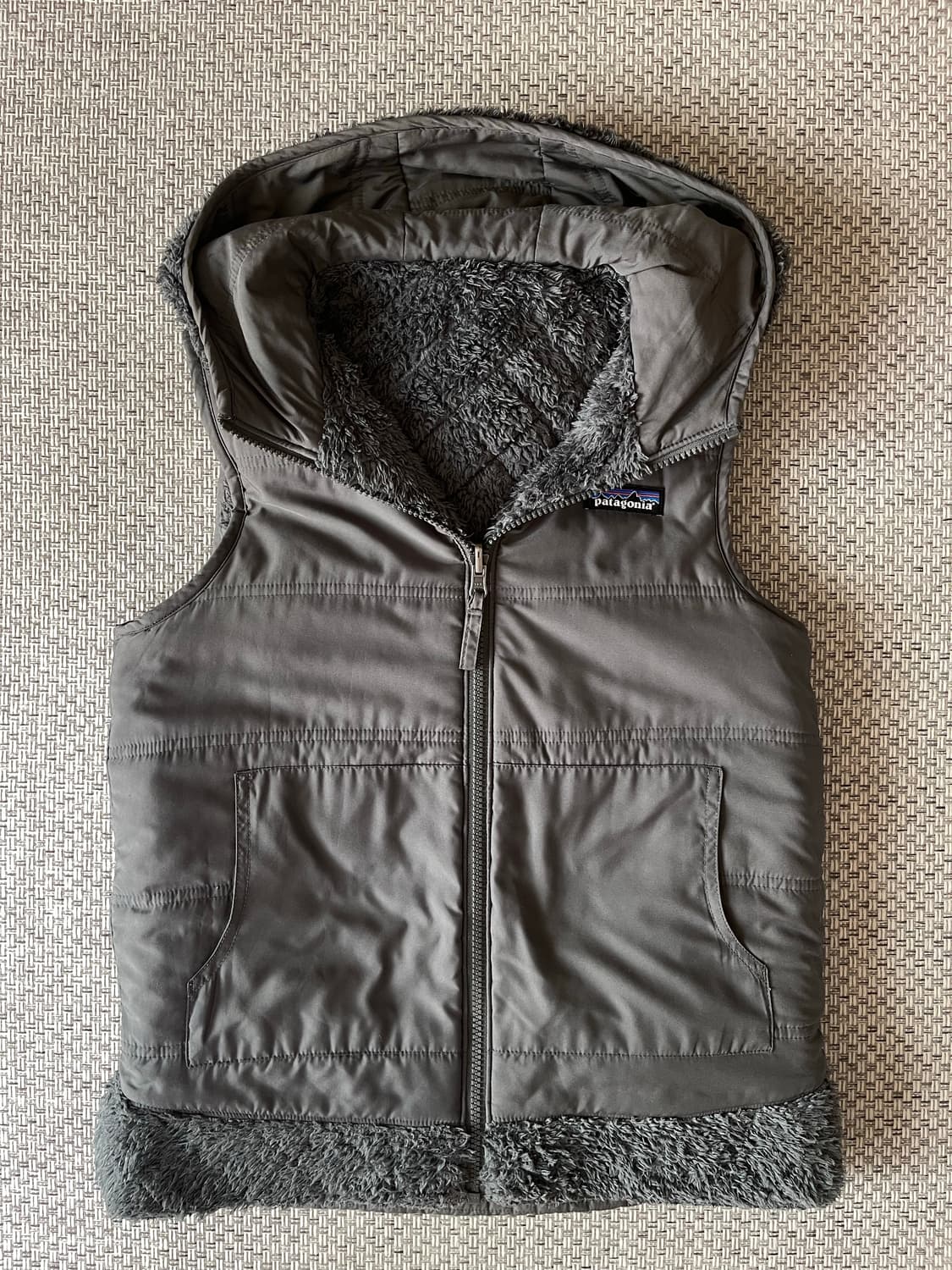 파타고니아 LOST GATOS HODDED REVERSIBLE VEST  상품이미지3