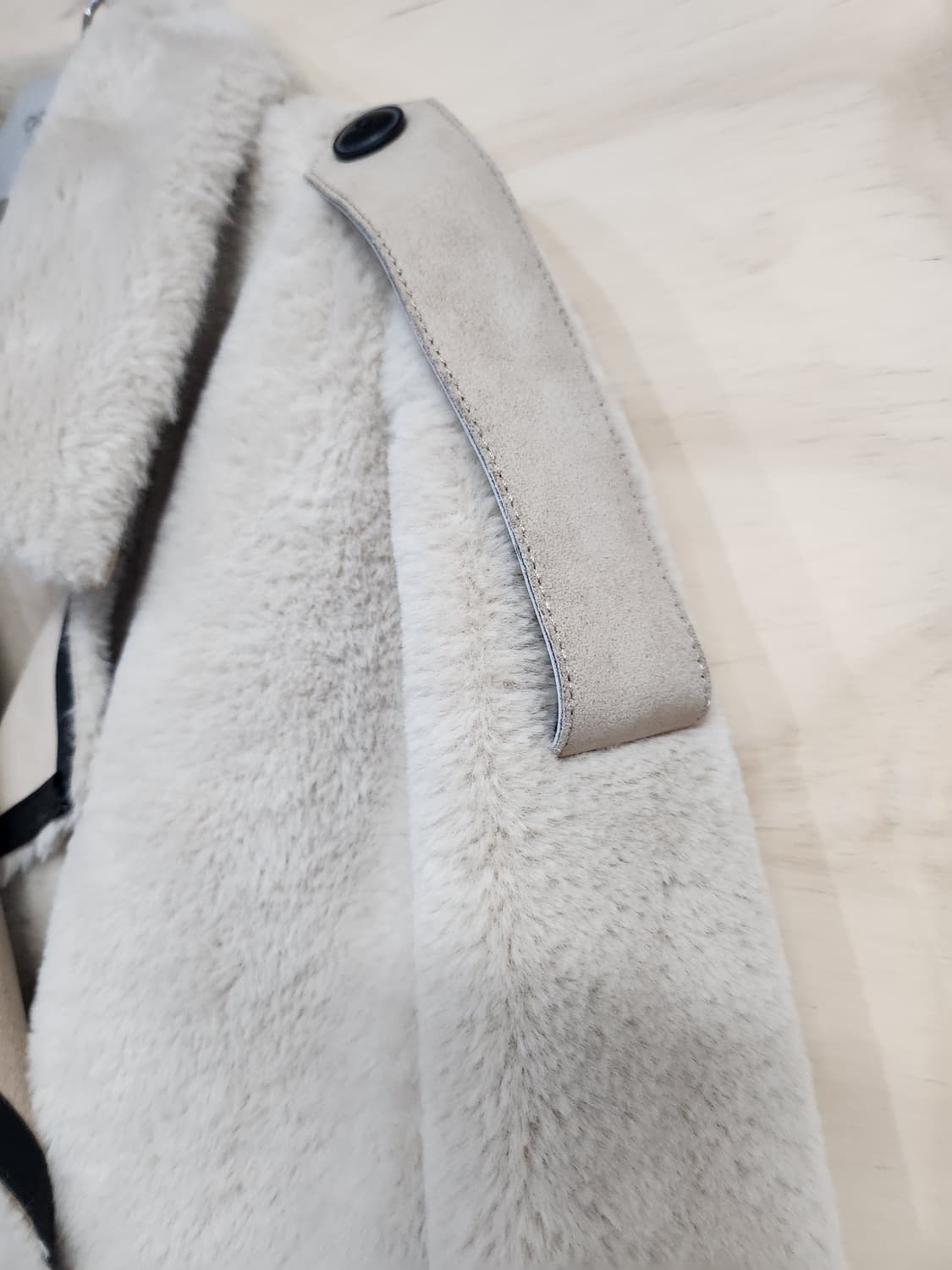 513) 오브제스트 Aubezest 롱 무스탕 코트 상품이미지6