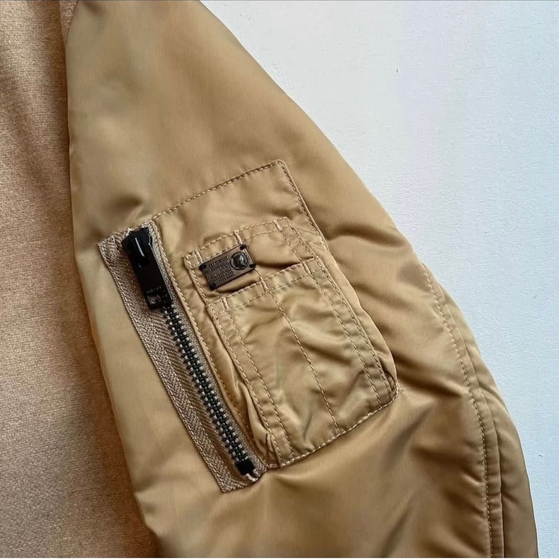 디젤 ma-1 카멜 코트 상품이미지5