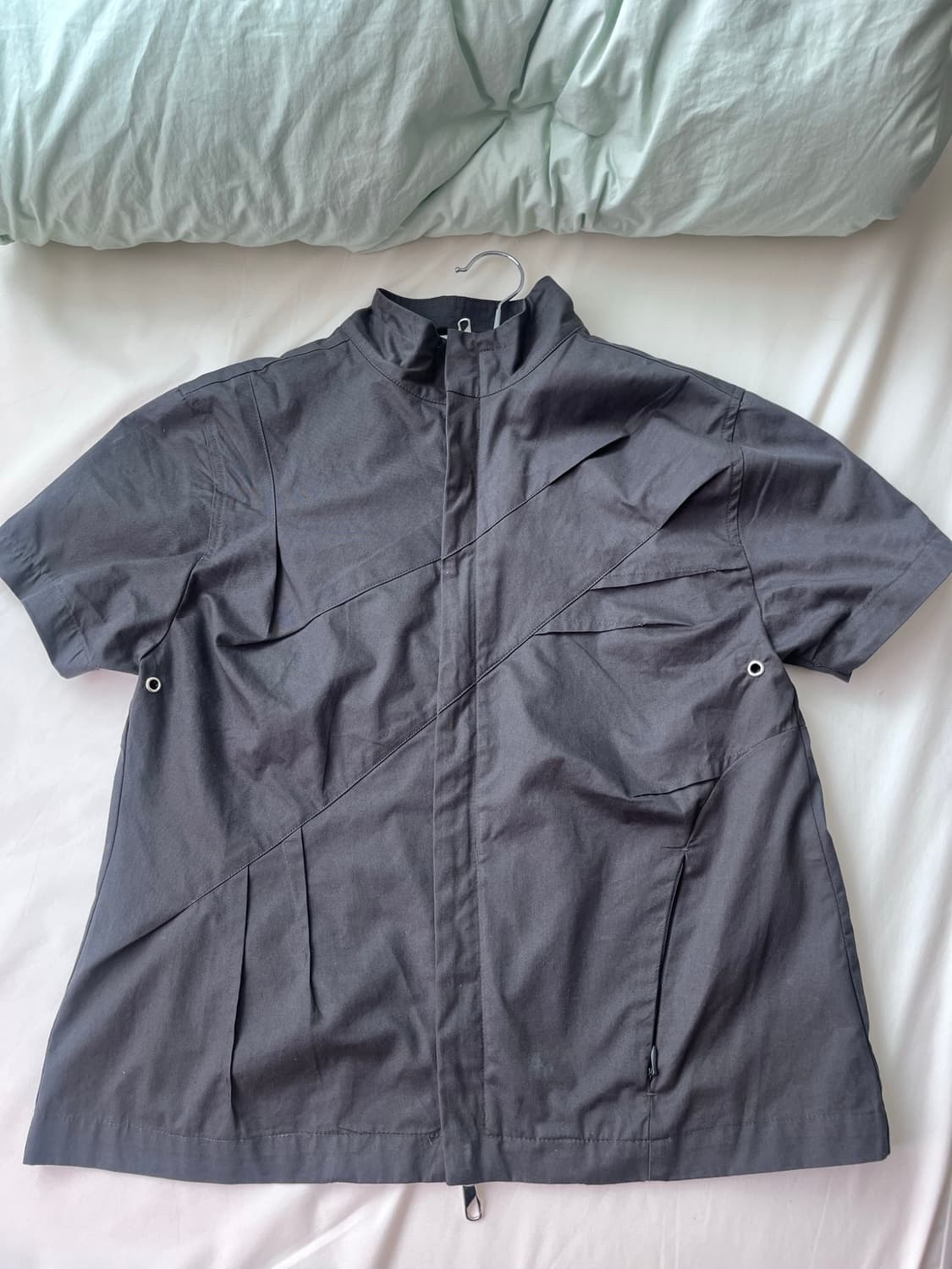 누피크 PINTUCK SHIRT JACKET 차콜 상품이미지3
