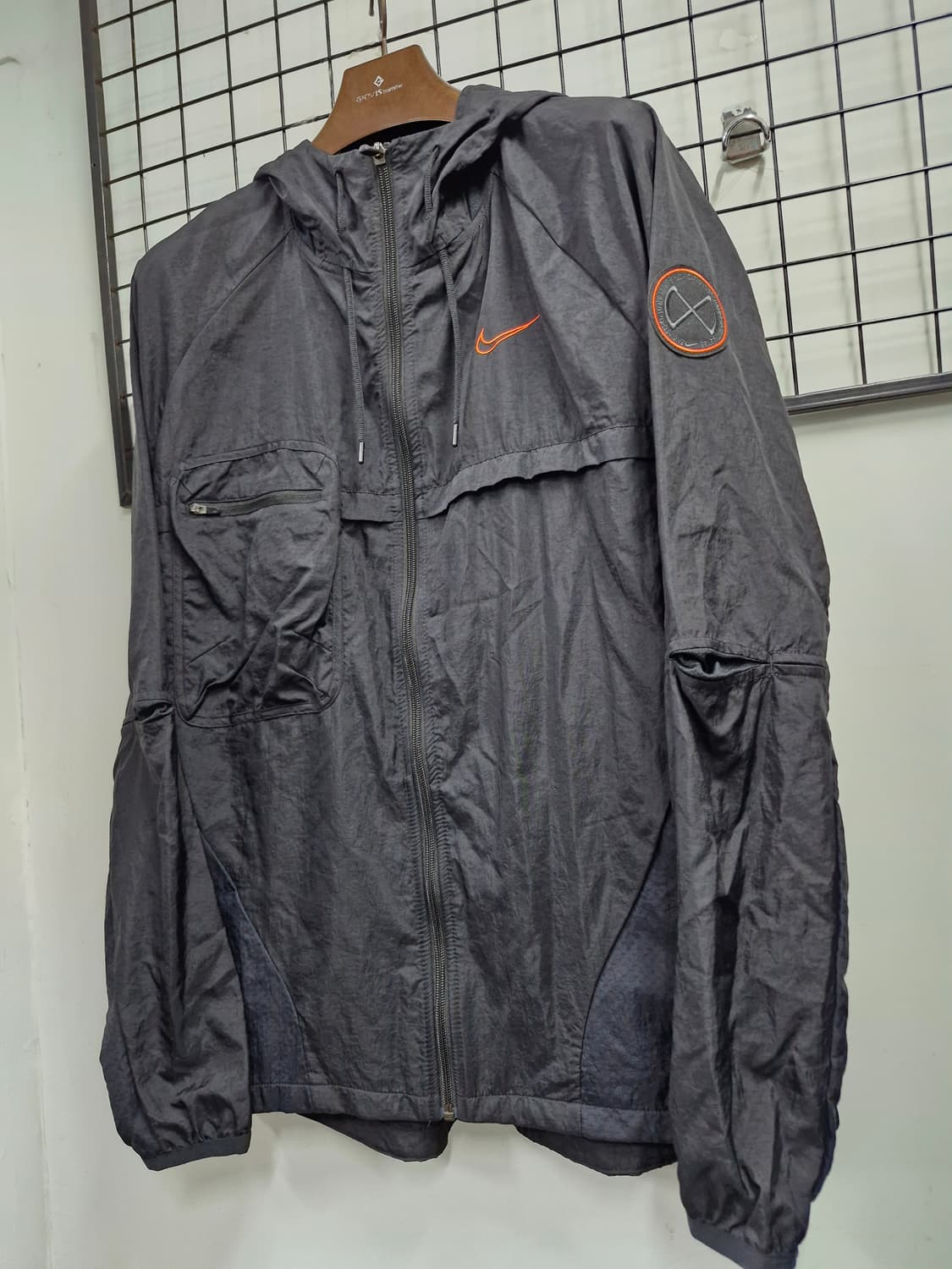 95-100L 나이키 남성 풀집 바람막이 자켓. 상품이미지3