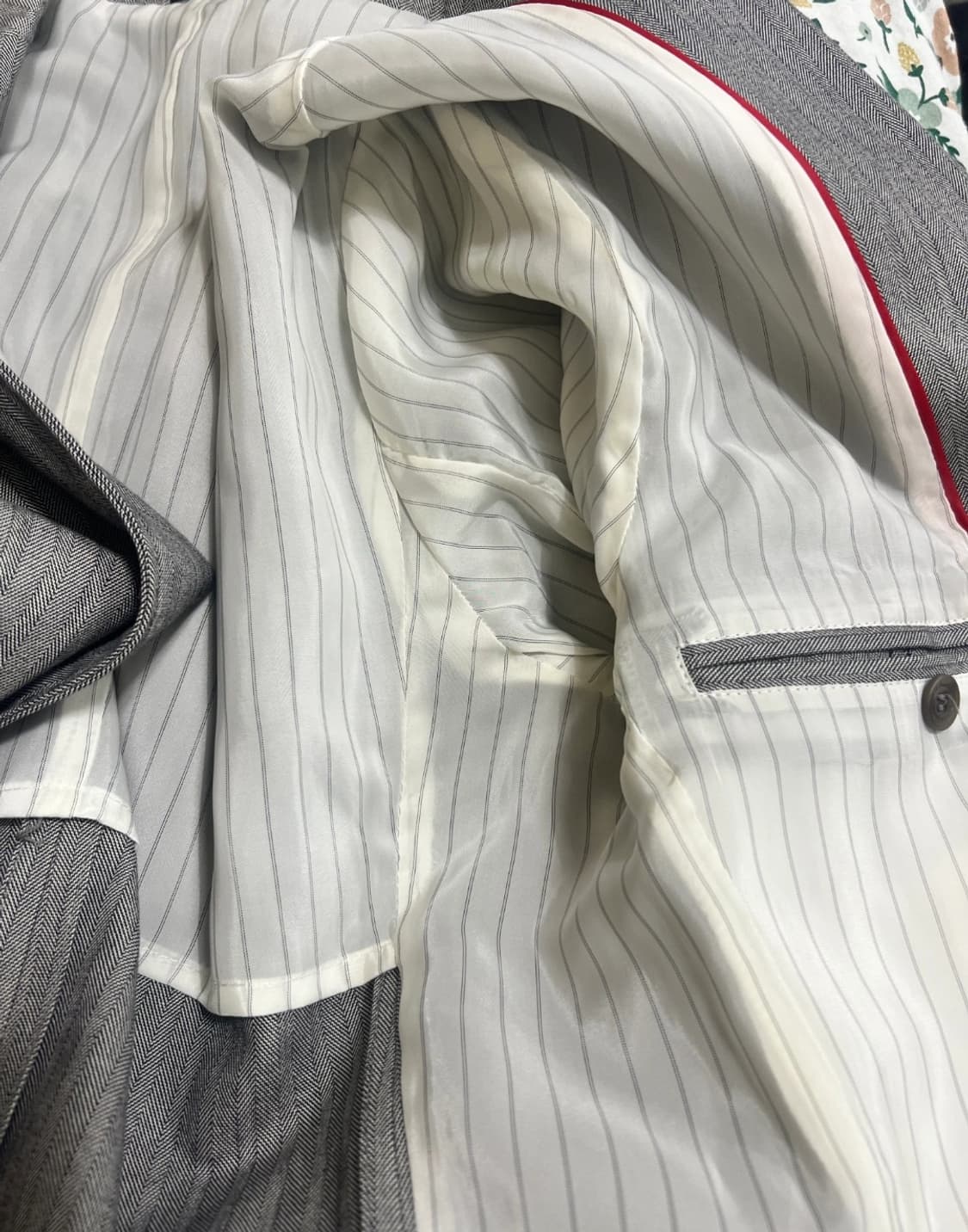 씨피컴퍼니 남성 스트라이프코튼자켓

 상품이미지5