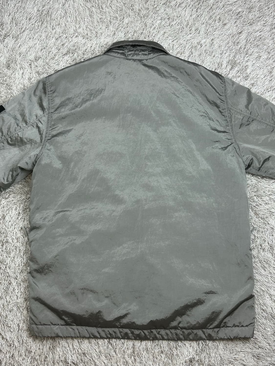 [M] 정품 스톤아일랜드 22FW 나일론메탈 프리마로프트 자켓 펄그레이 상품이미지3