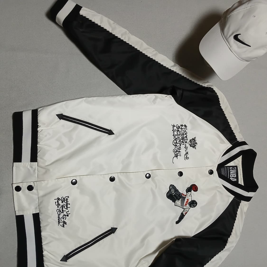 nba 엔비에이 고릴라 피닉스 선스 자수 스카잔 자켓 새틴 상품이미지3