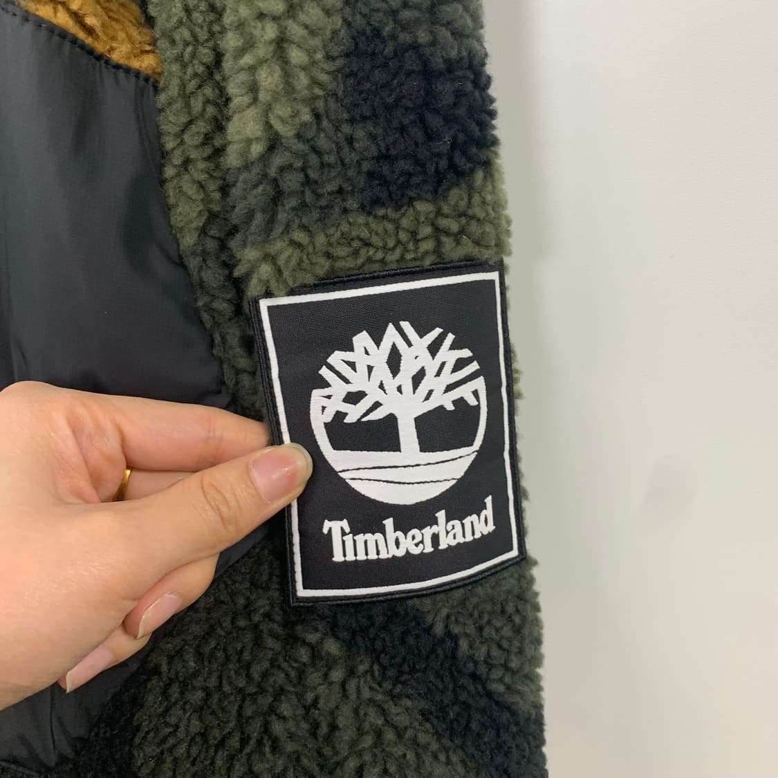 새상품 팀버랜드 카모 패턴 쉐르파 자켓 상품이미지6