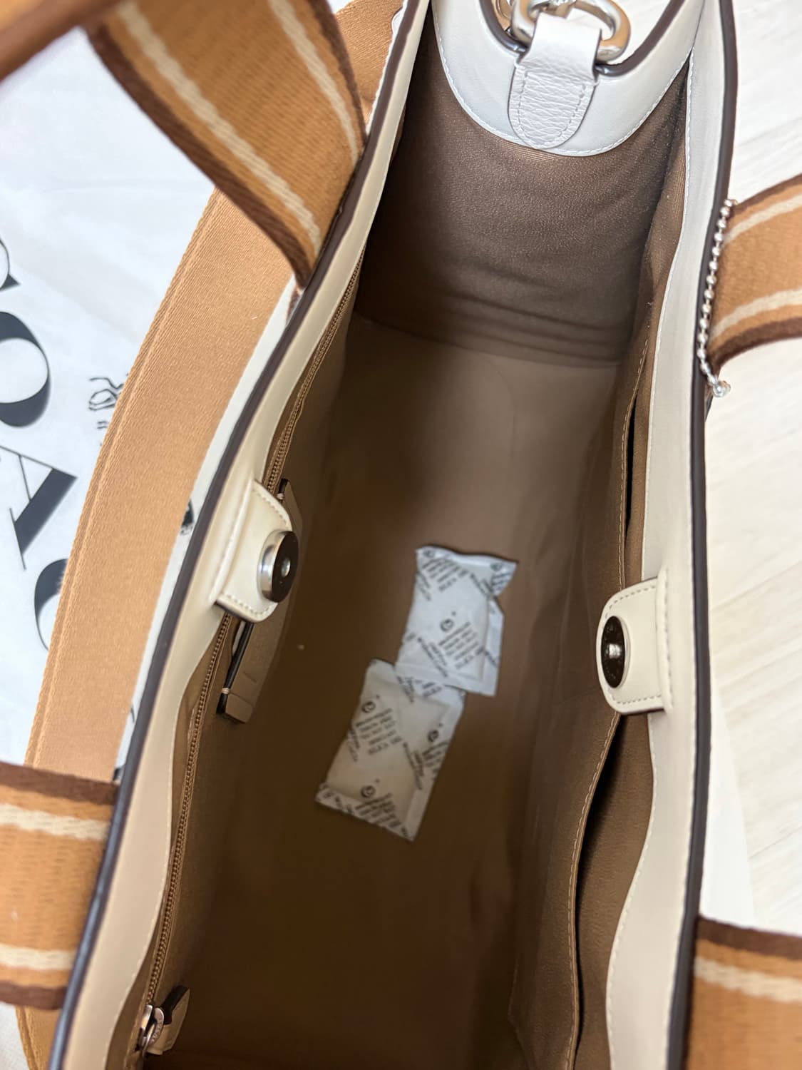 코치 스미스 토트백 CU997 SVCAH Smith Tote Bag 상품이미지4