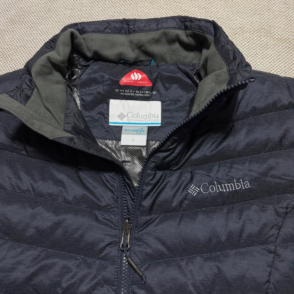컬럼비아 옴니히트 경량 패딩 상품이미지3