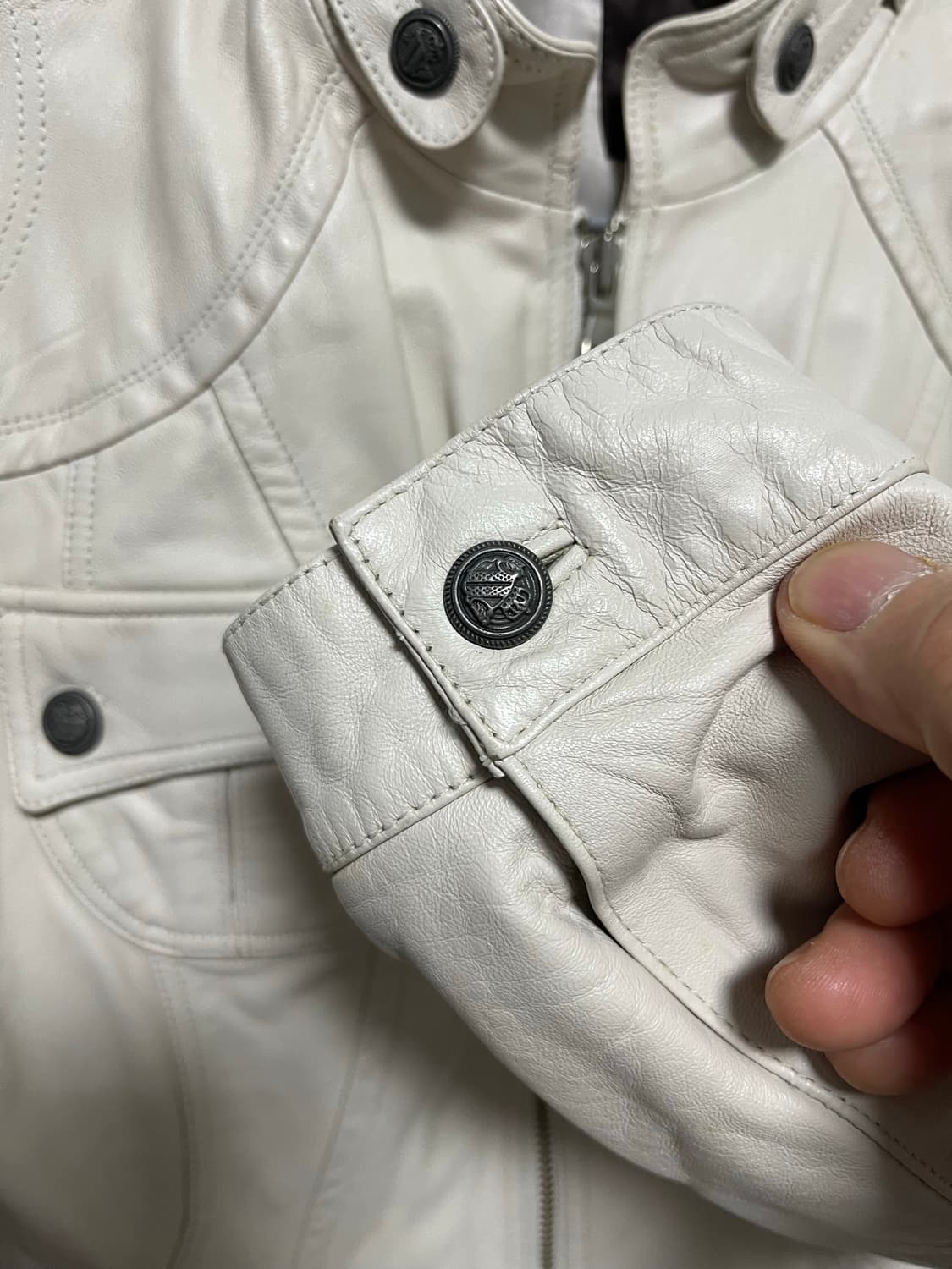 로보(ROBO) 아이보리 양가죽 여성 자켓 상품이미지3