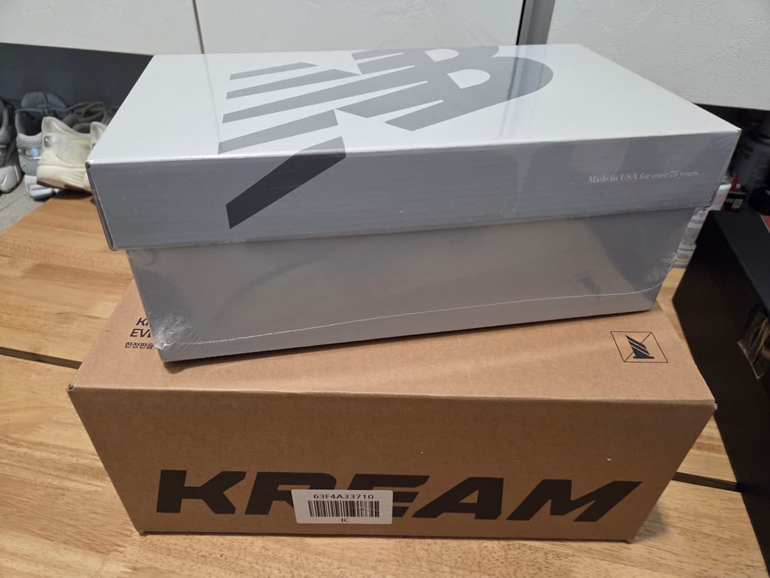 뉴발란스 990v6(크림 정품 새상품) 상품이미지1