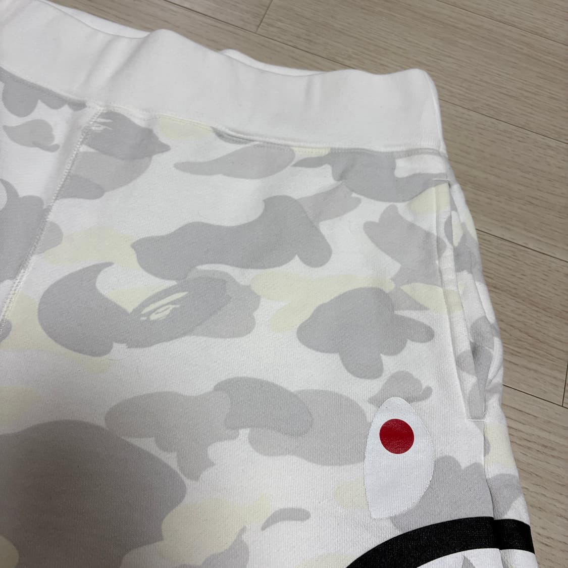 베이프 샤크 반바지 상품이미지3