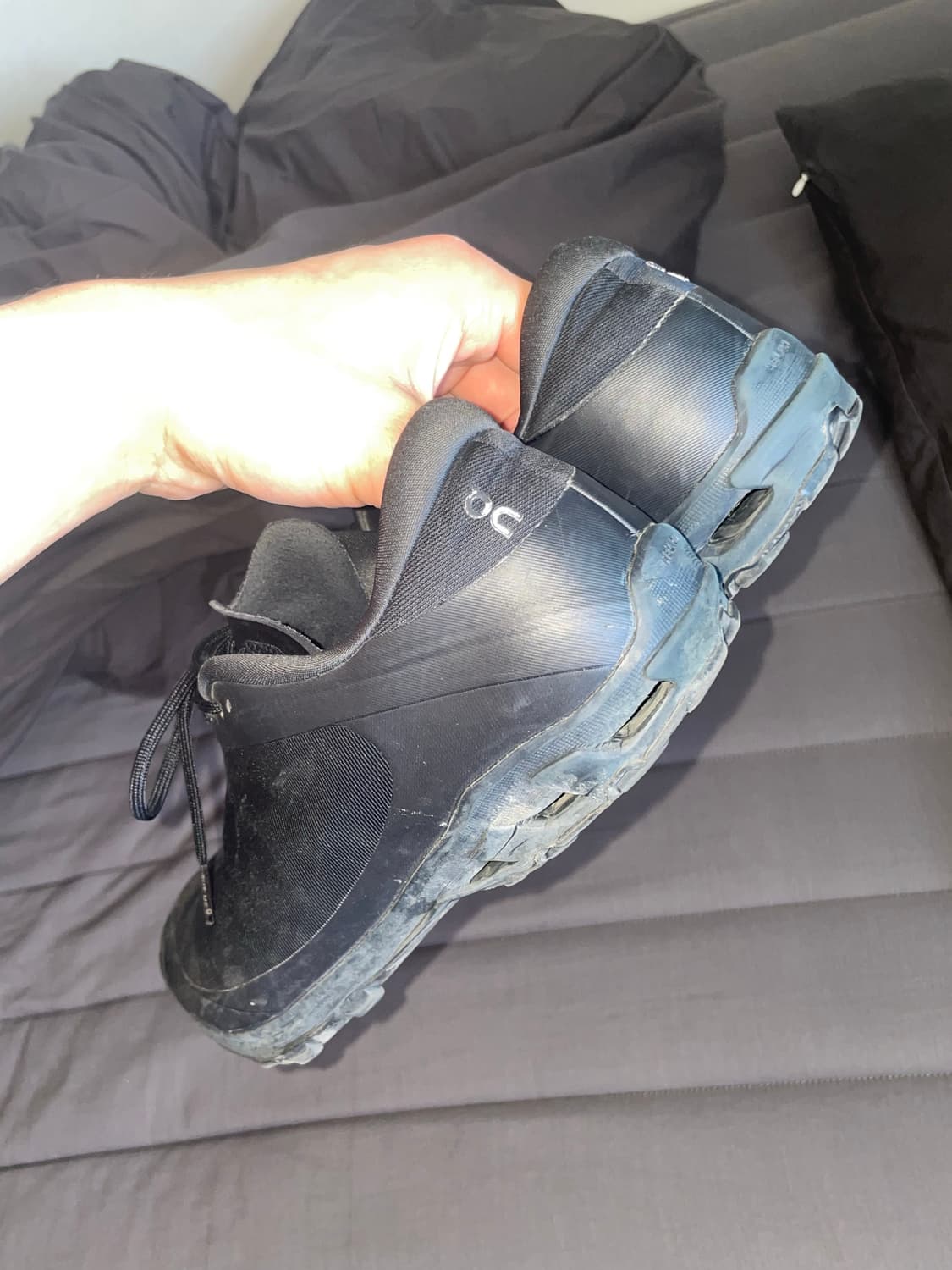 온러닝 파프 클라우드 벤처 피크 올 블랙 270 상품이미지2