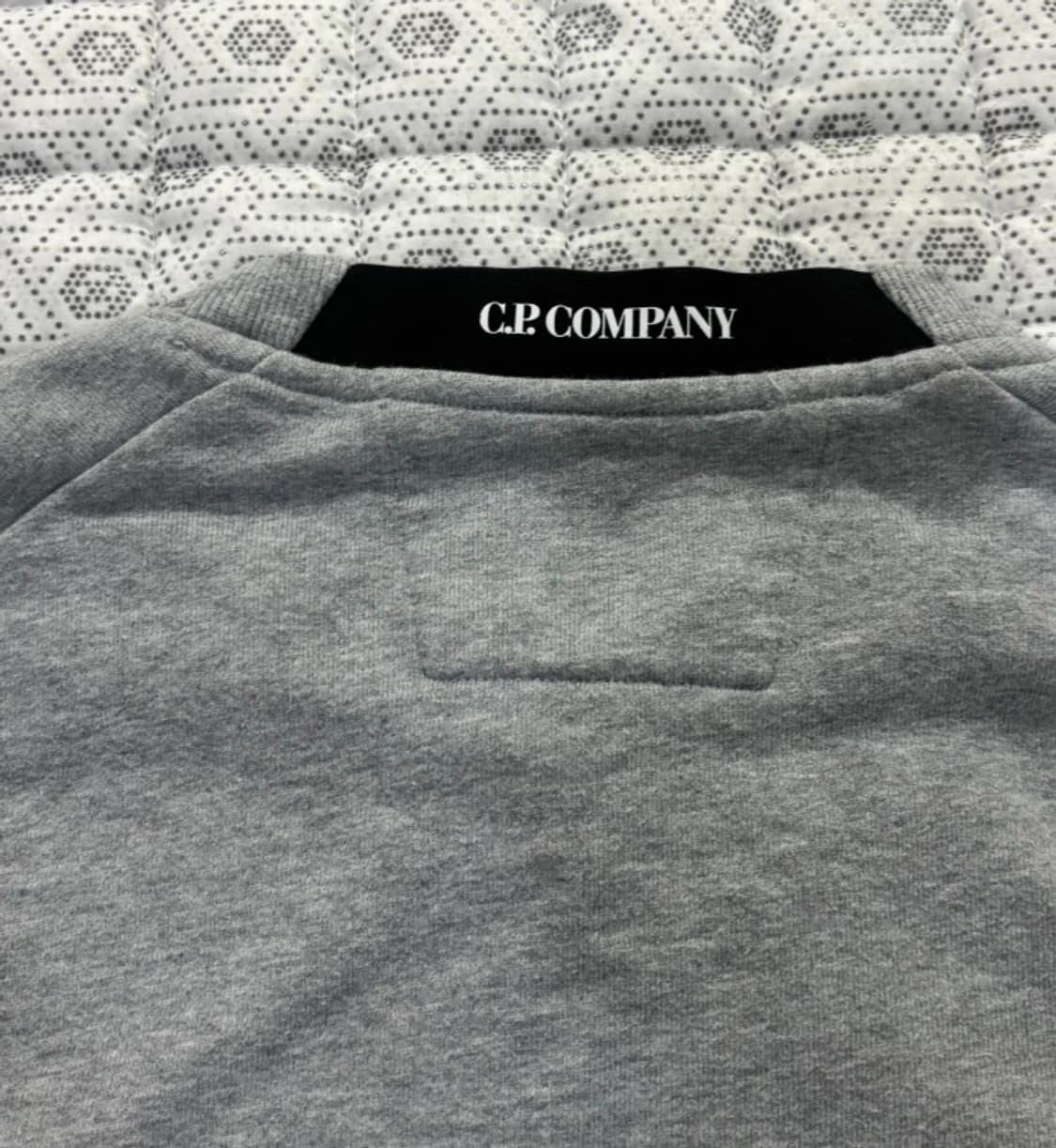 씨피컴퍼니 CP컴퍼니 렌즈 맨투맨 100 상품이미지2