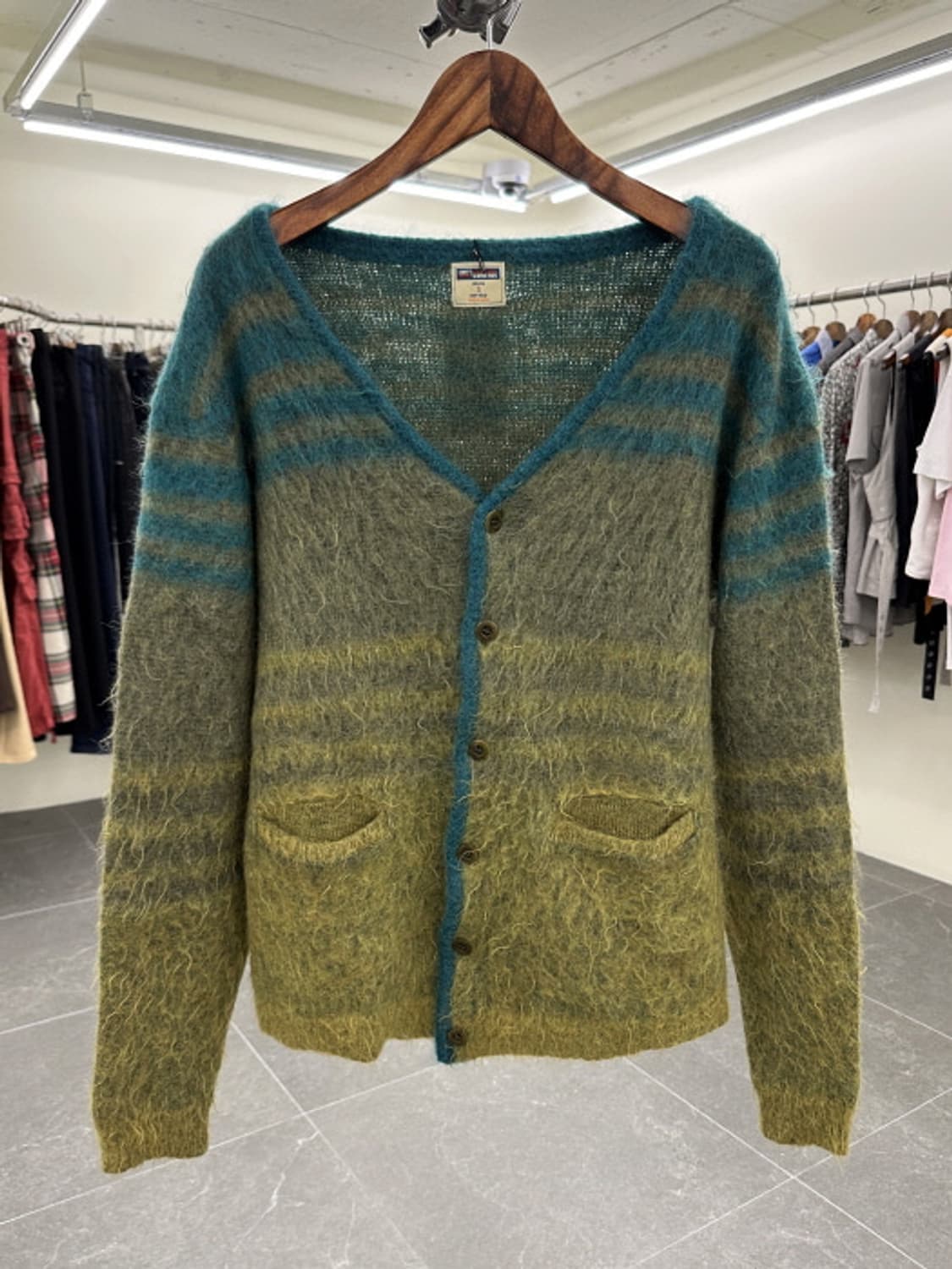 Lost control cardigan 상품이미지1
