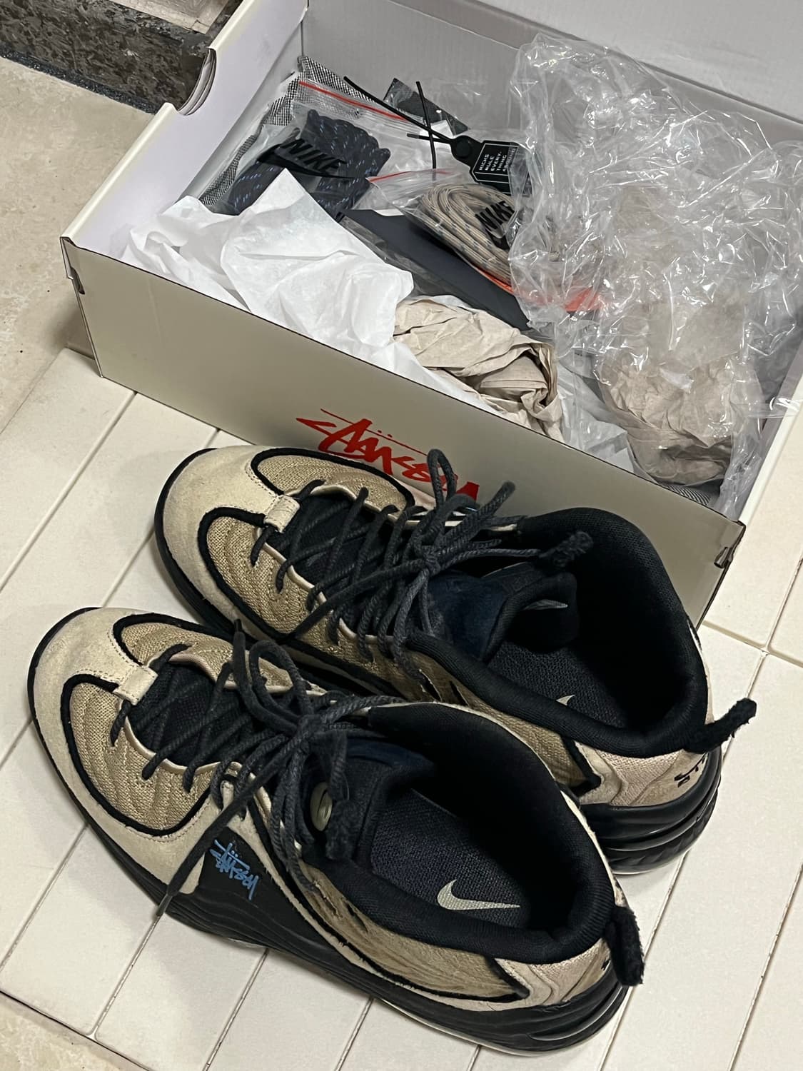 나이키 x 스투시 에어 페니 2 라탄 앤 라임스톤 상품이미지2