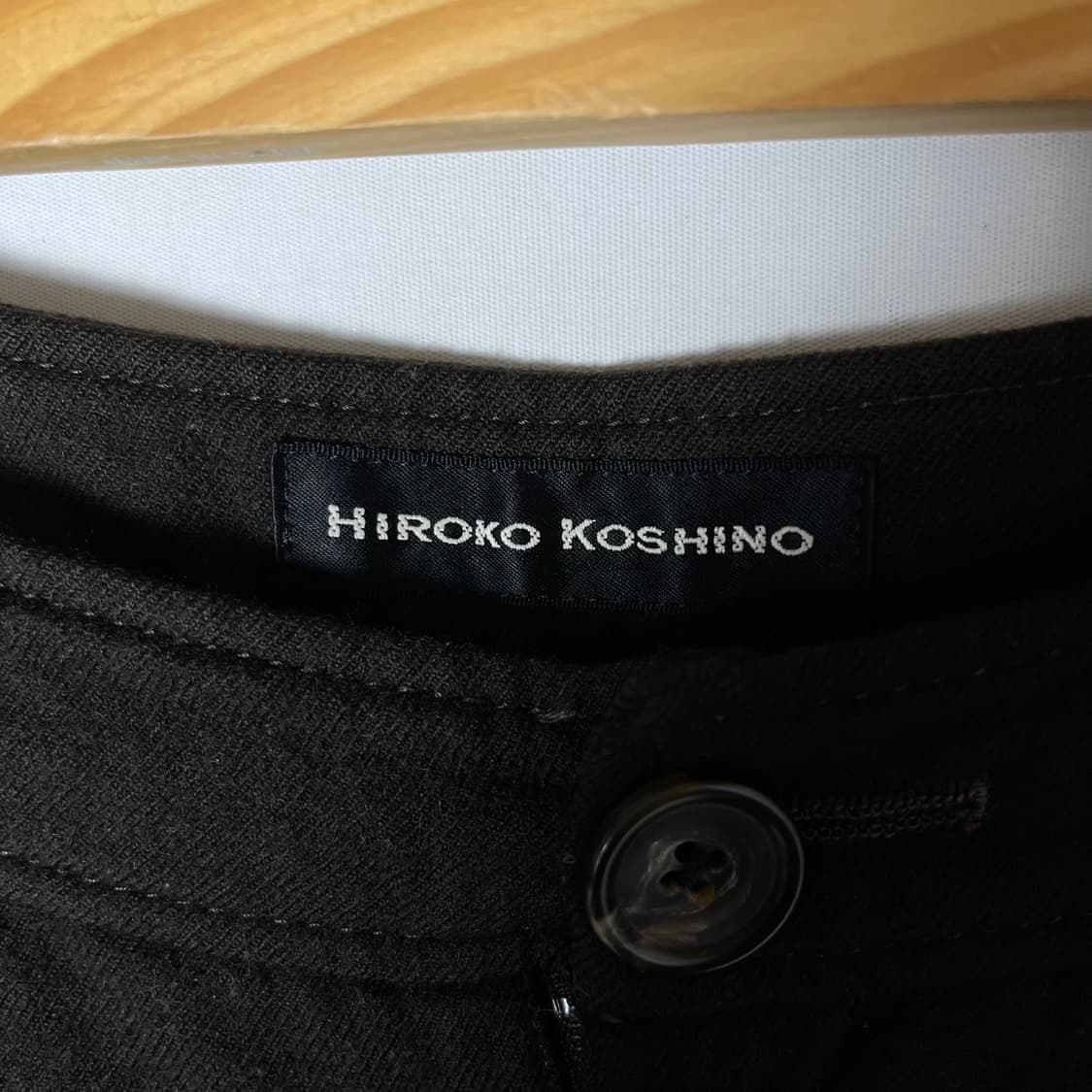 [Hiroko Koshino] 히로코코시노 퍼프포켓 카프리팬츠 상품이미지5