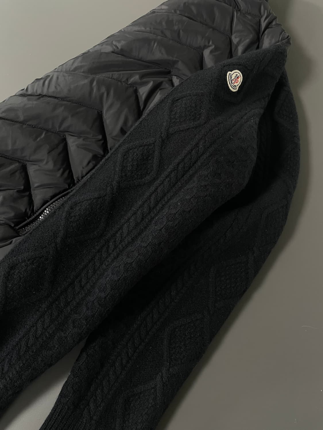 [L] 몽클레어 케이블 니트 집업 패딩 가디건 상품이미지4