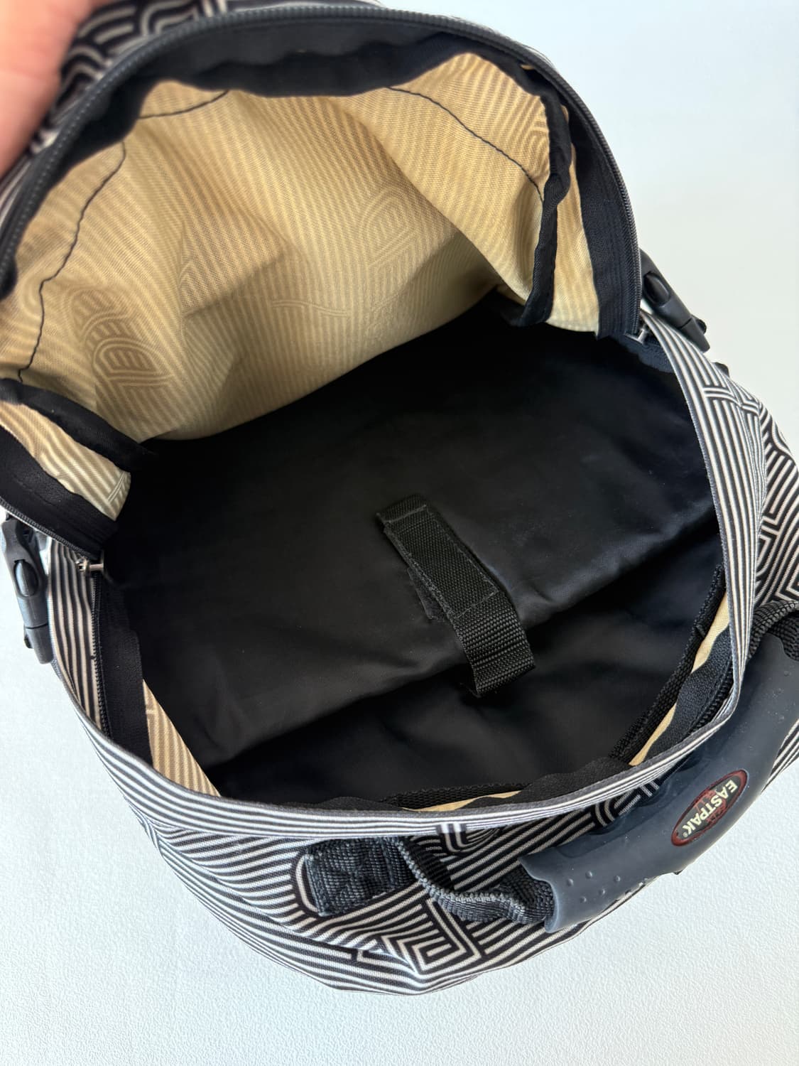 이스트팩(EASTPAK) 백팩 상품이미지9