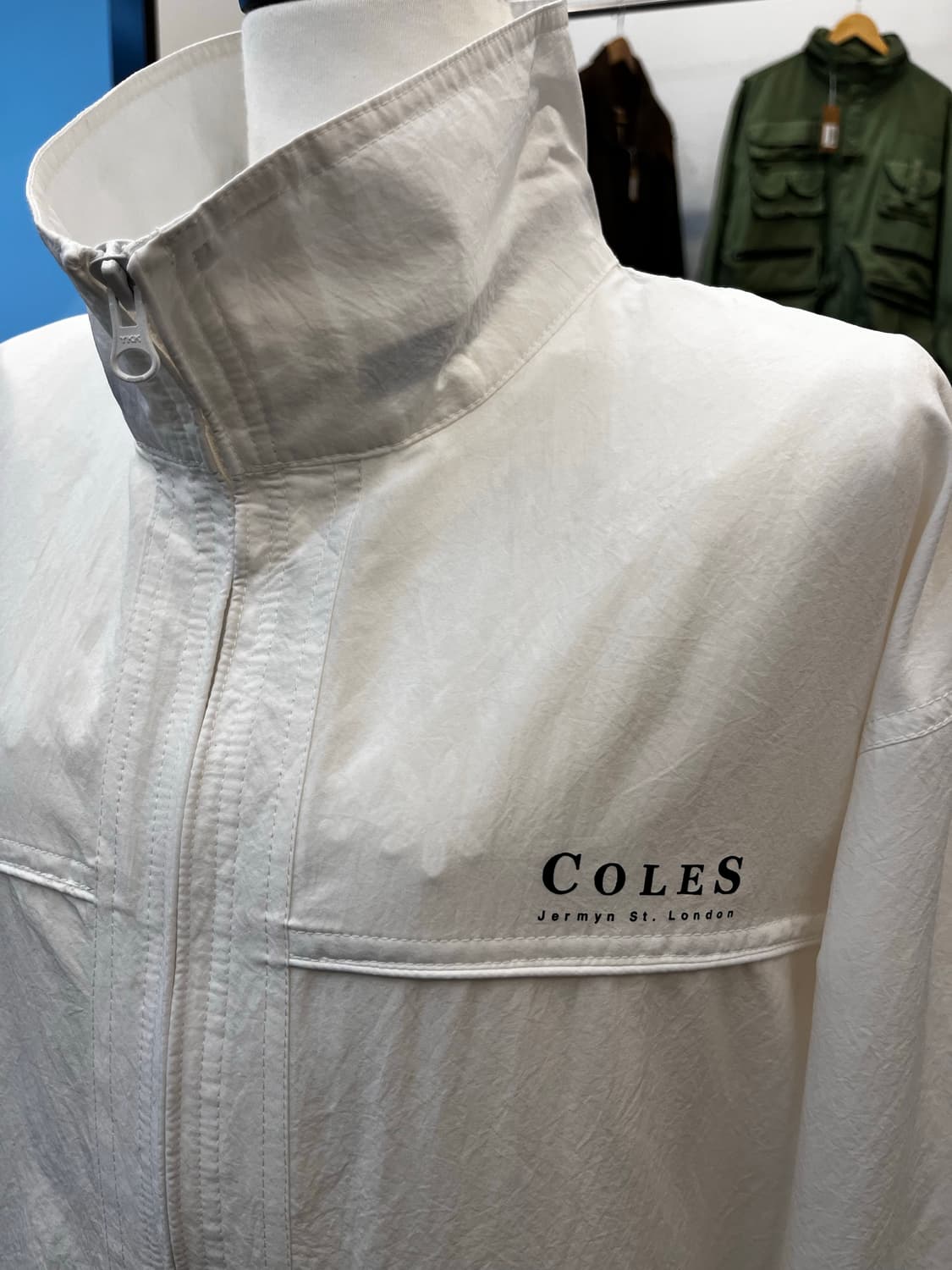 COLES 하이넥 라이트 봄버 자켓 상품이미지4