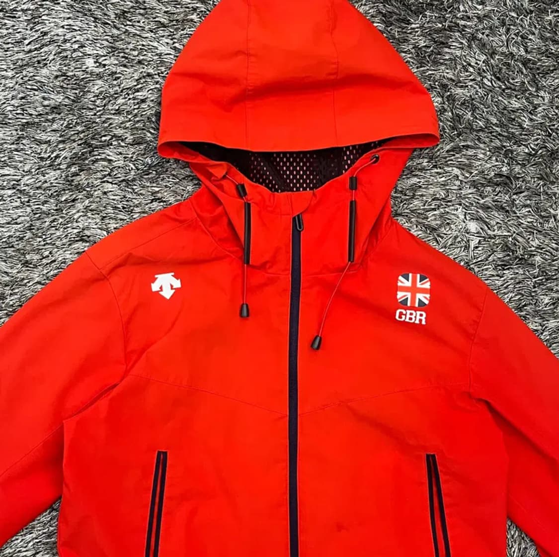 데상트 트라이애슬론 브리티쉬 GER 후드 자켓 (95) 상품이미지2