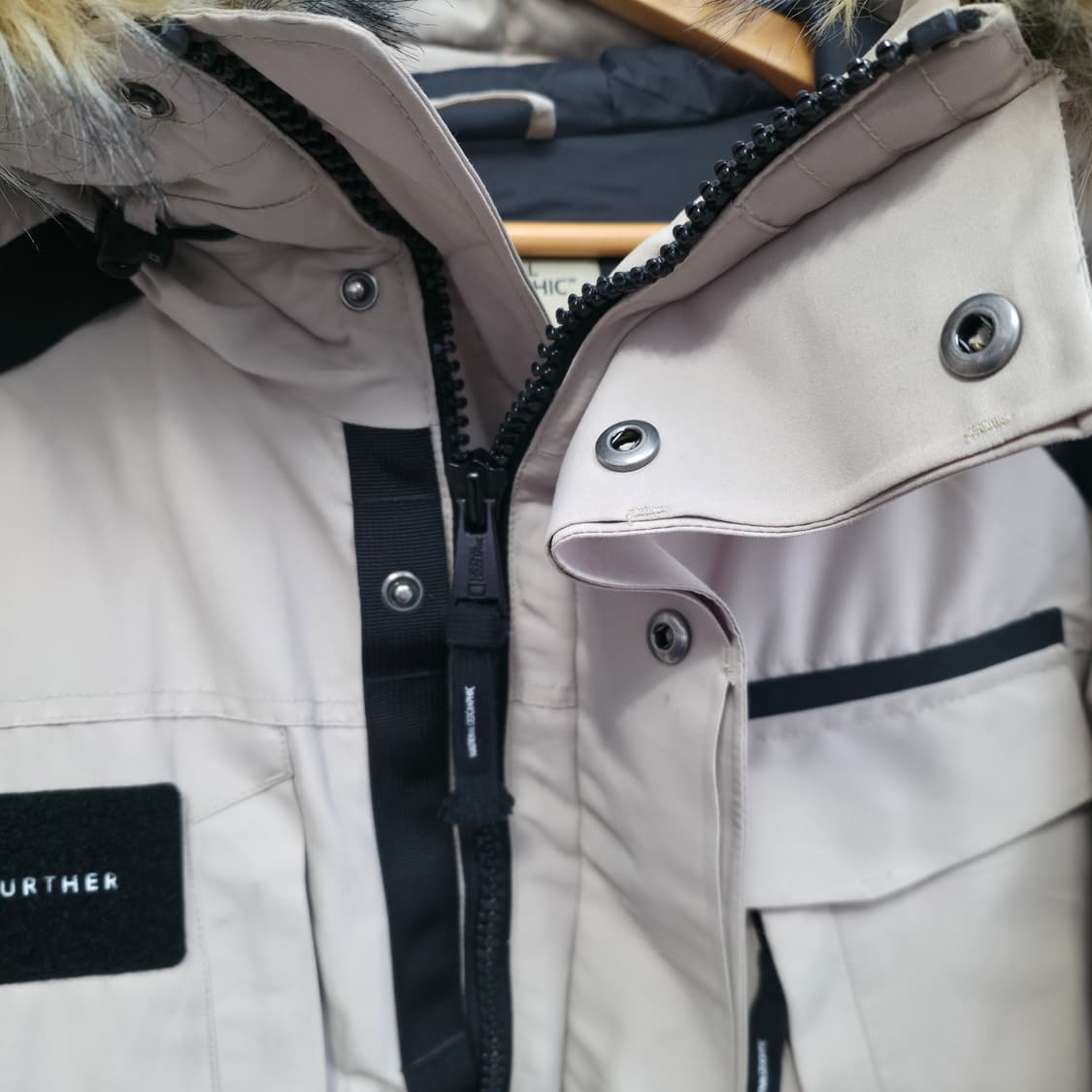 [XL] 내셔널지오그래픽 베이지 유틸리티 패딩 자켓 상품이미지6