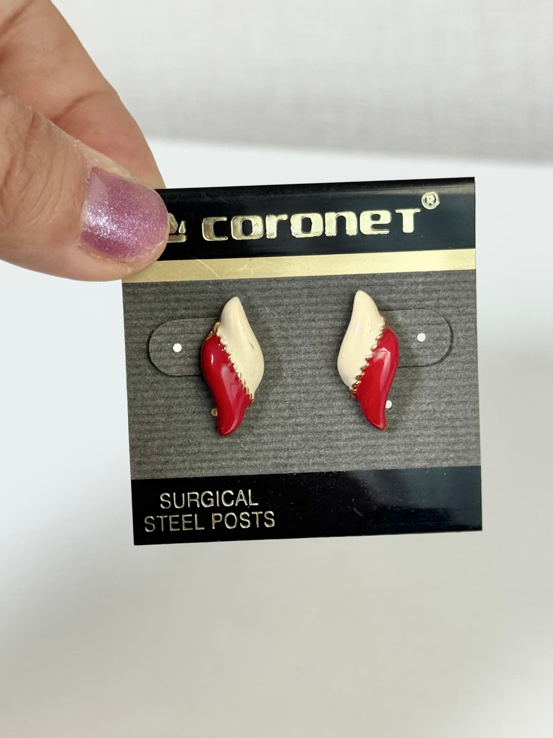 coronet 레드&크림 에나멜 빈티지 귀걸이 (써지컬스틸) 상품이미지3