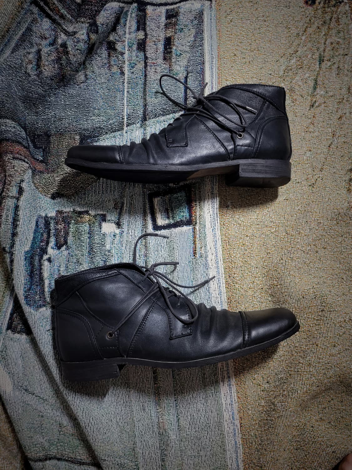 훕데두 레이스 스루 주름가공 레더 부츠 상품이미지5