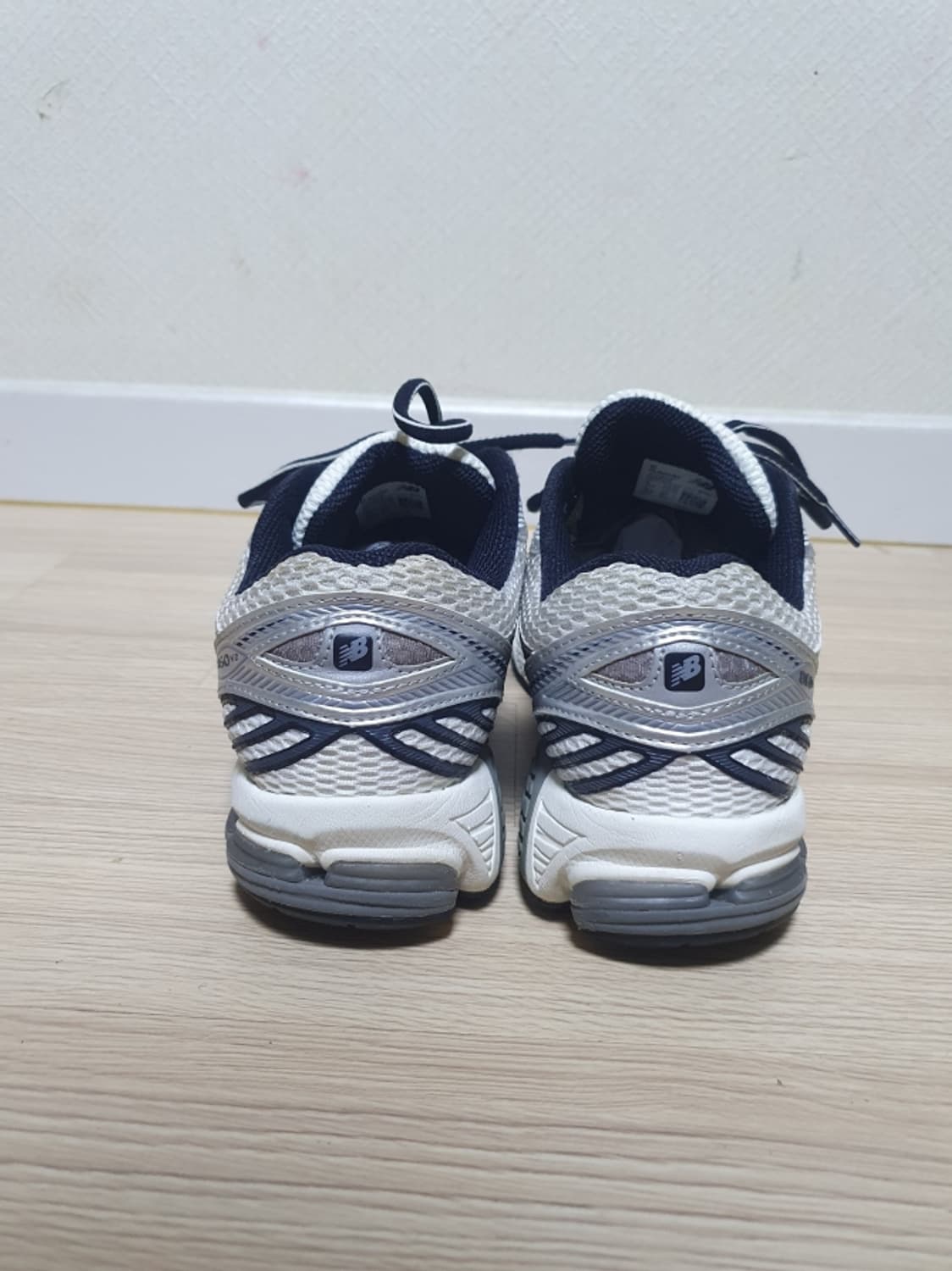 뉴발란스 860v2 운동화 270 상품이미지5