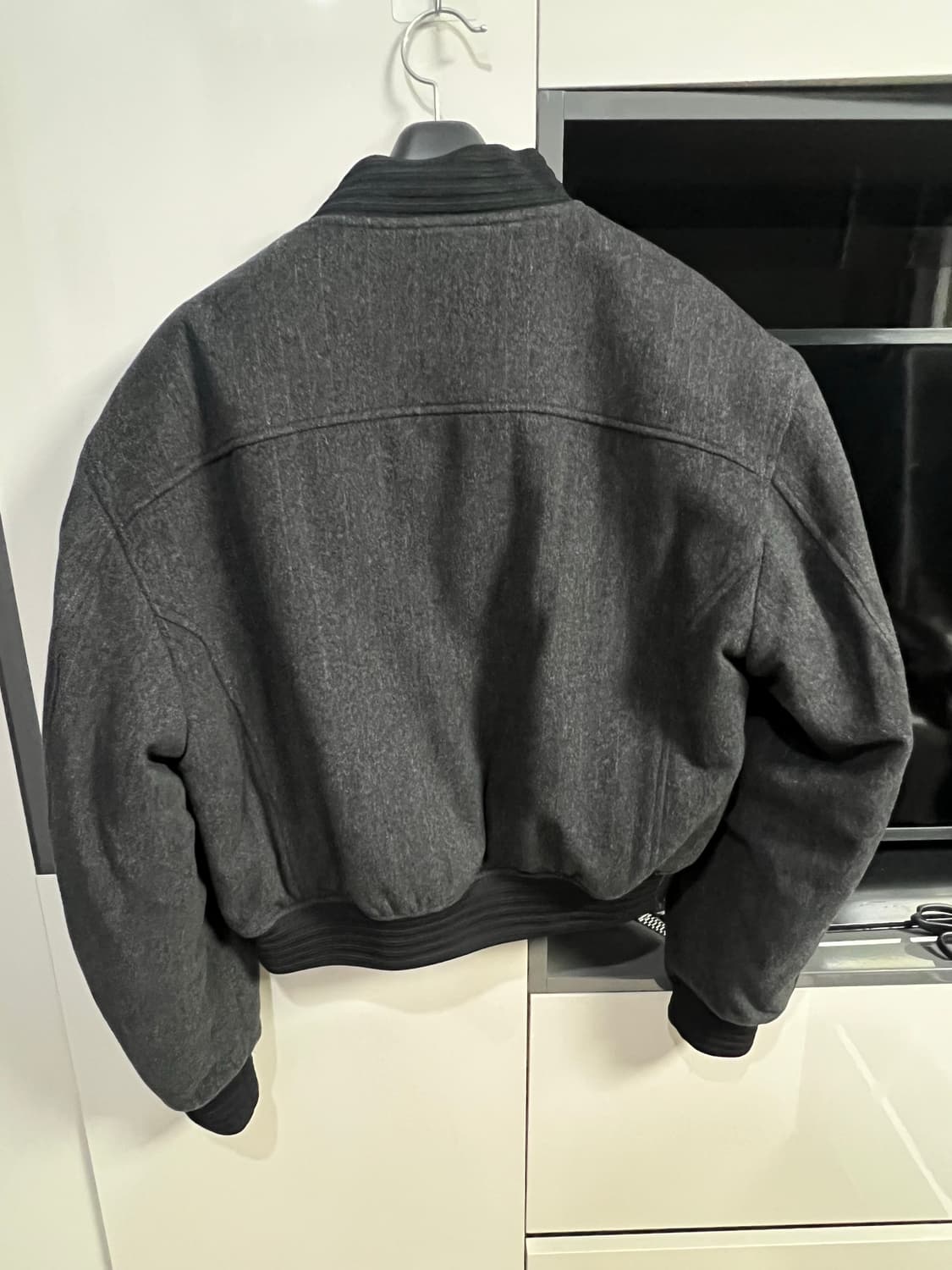 엘무드 세드릭 울 패디드 봄버 자켓 그레이 스트라이프 46사이즈 상품이미지2