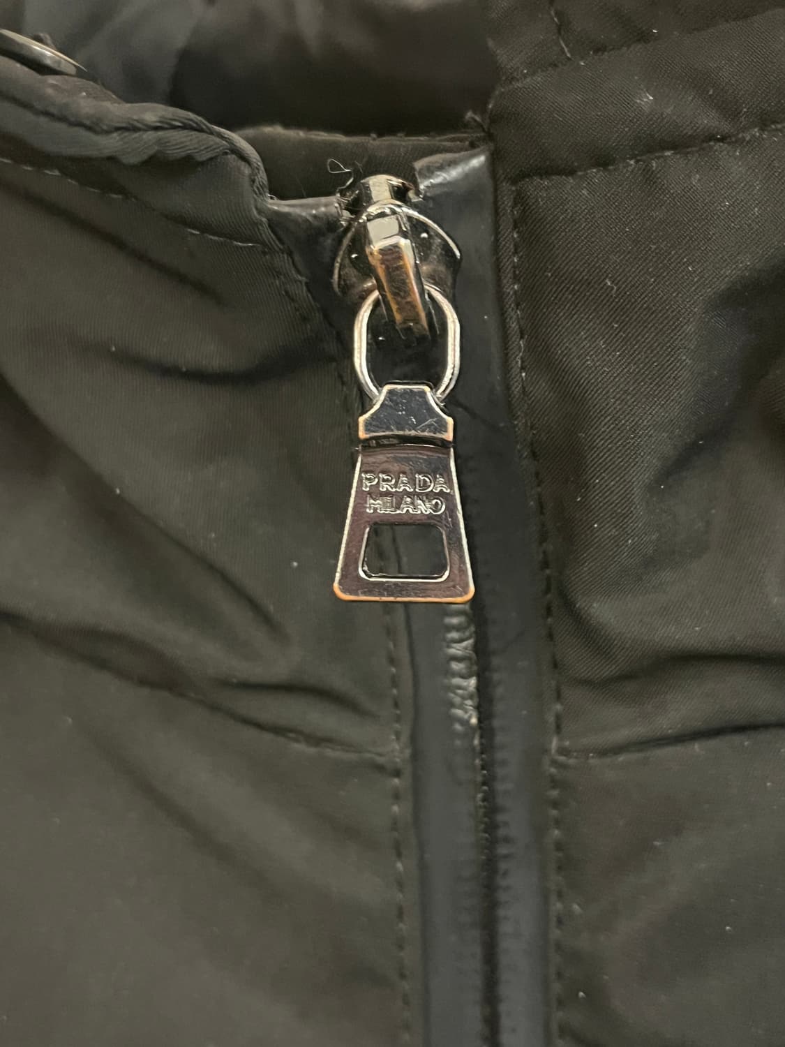 프라다 패딩 상품이미지4