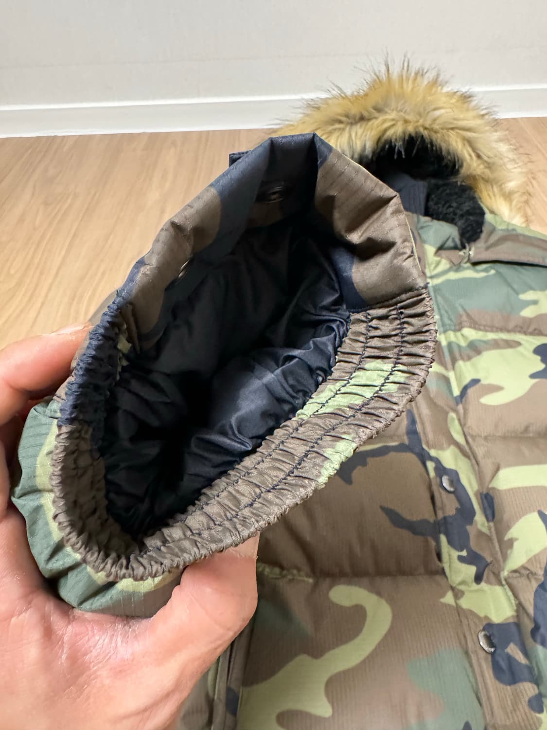 슈프림 페이스마스크 700필 다운 퍼퍼자켓 우드랜드 카모 XL 상품이미지4