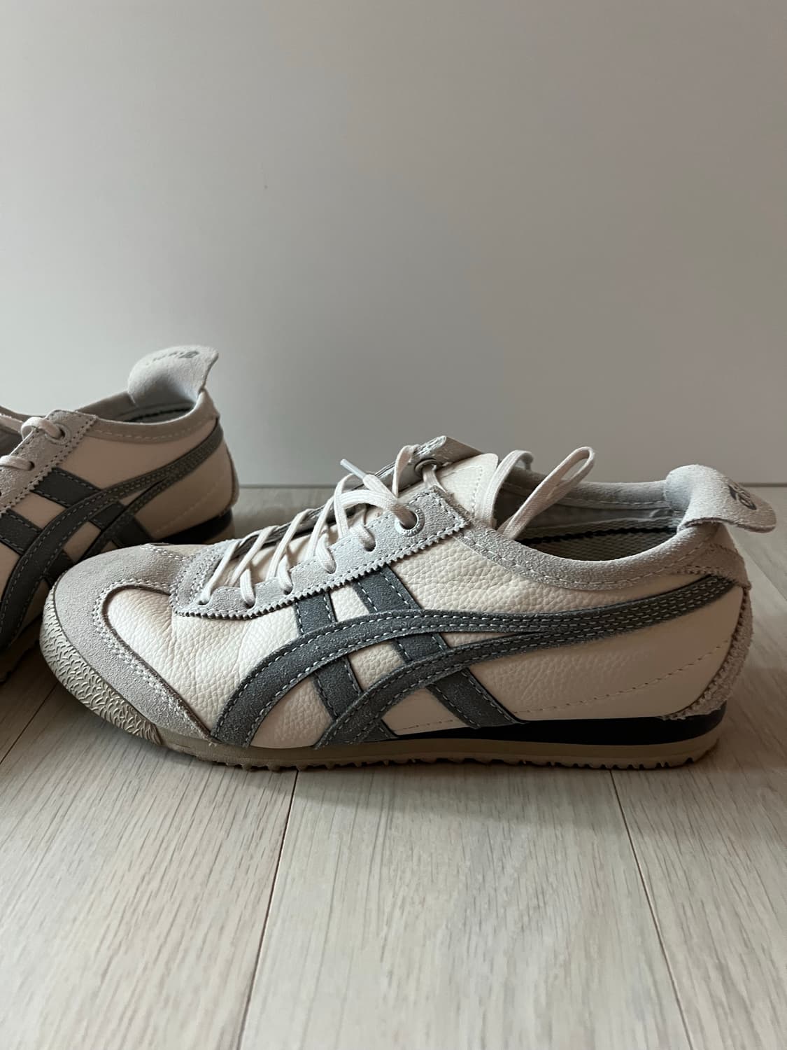 오니츠카 타이거 상품이미지3