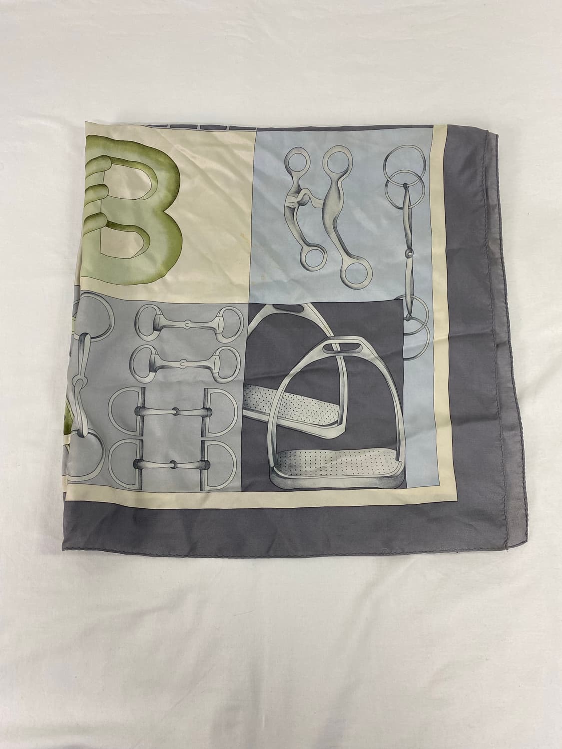 발렌시아가 실크 스카프 상품이미지3