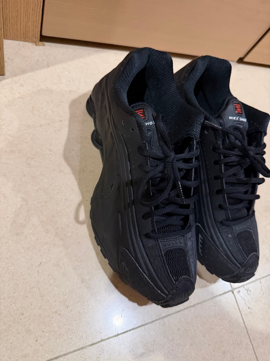 (W) 나이키 샥스 R4 블랙 상품이미지3