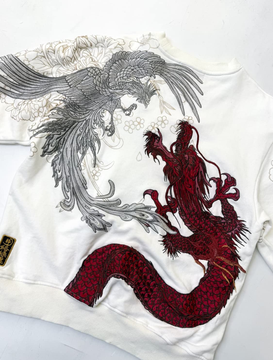 카라쿠리 타마시 드래곤 앤 피닉스 엠브로이드 스웻셔츠 상품이미지1