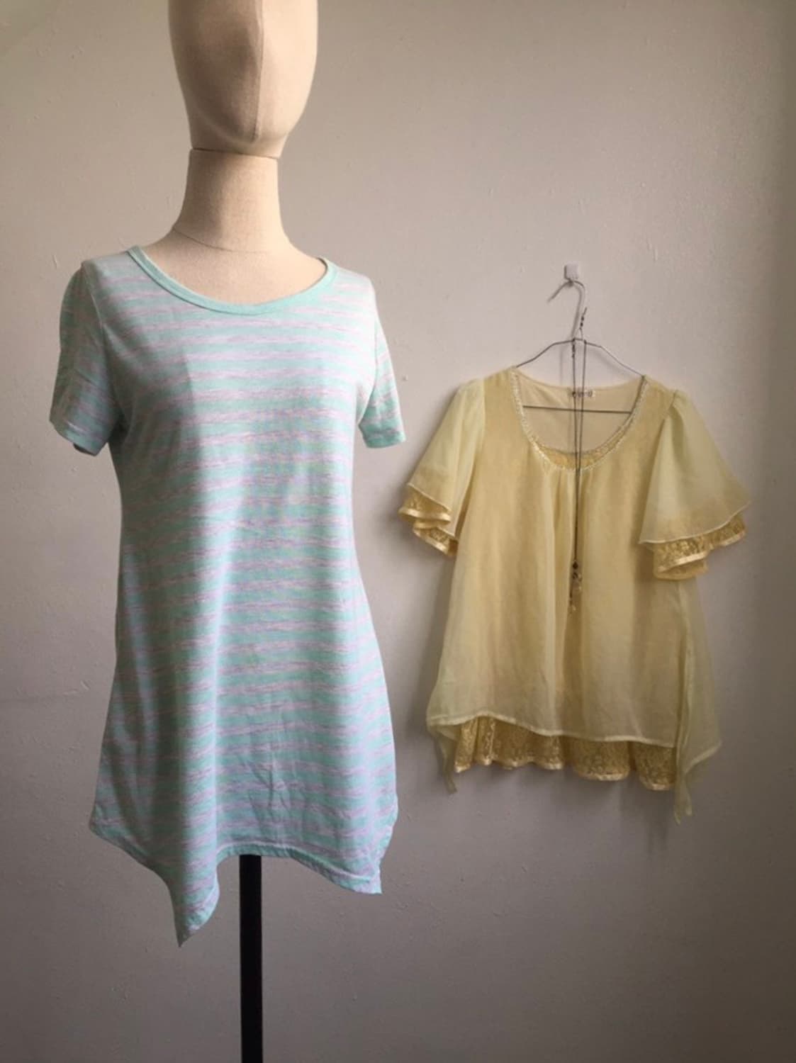 Anna & Alice mint striped unbalanced top 상품이미지5