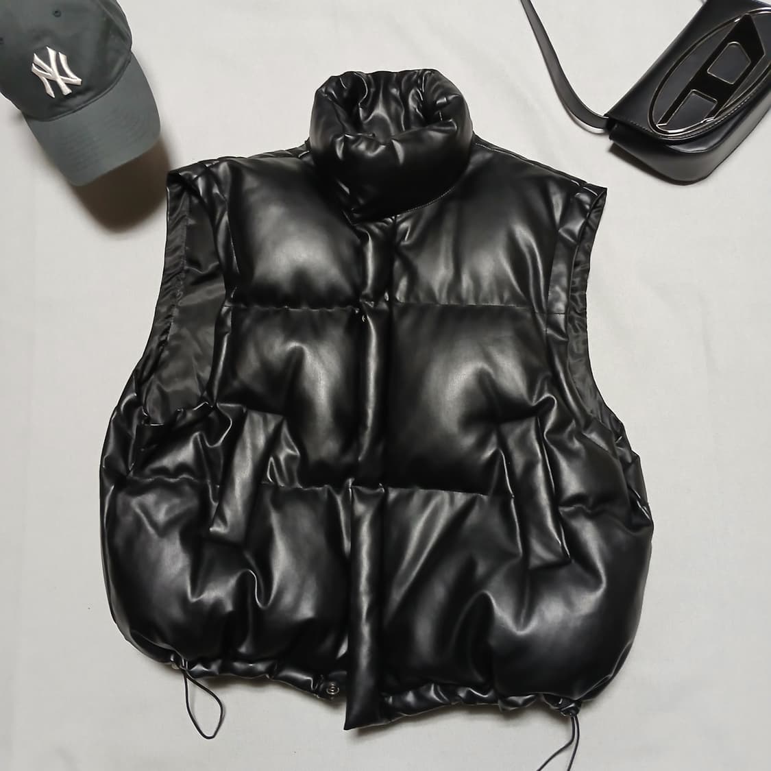 our wave 아워웨이브 레더 패딩 조끼 자켓 남녀공용 상품이미지2