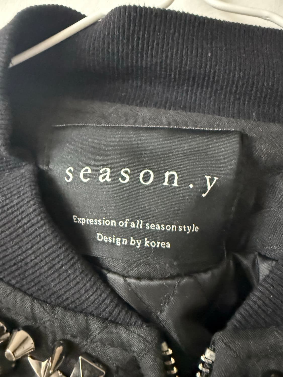 Season.Y 아빙가르드 메탈스터드 장식 디테일  블루종 상품이미지5